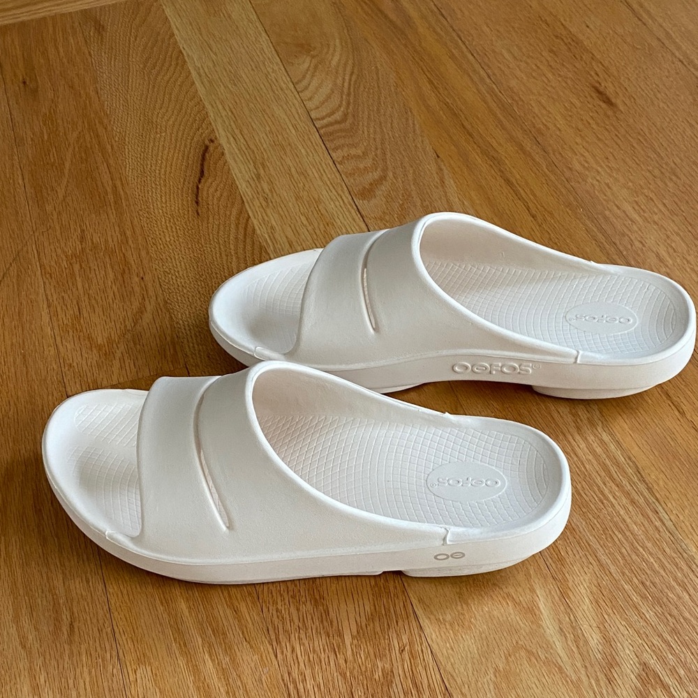 OOFOS Men’s Slide Sandals size 13 - Picture 2 of 7